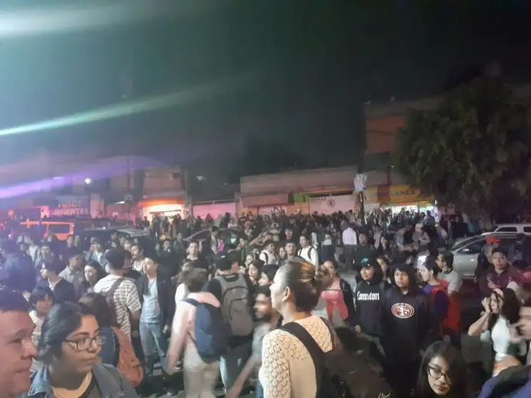 Los alumnos resguardaron las instalaciones e impidieron que fueran tomadas. Foto La Jornada