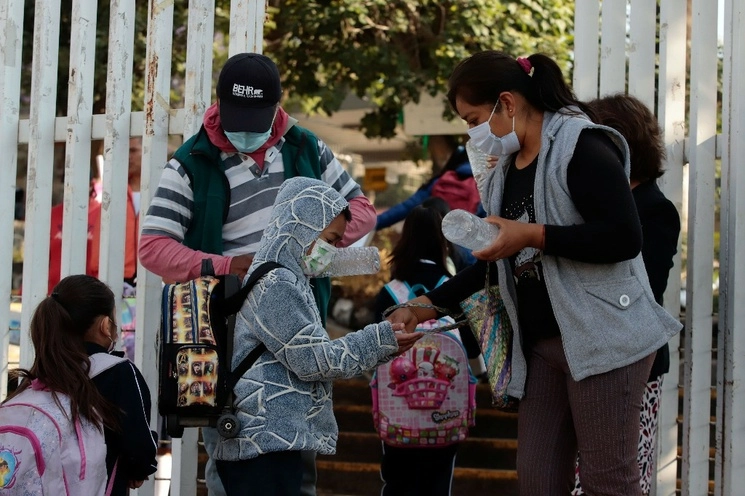 Regreso a clases en una escuela primaria en CDMX. Foto Cuartoscuro