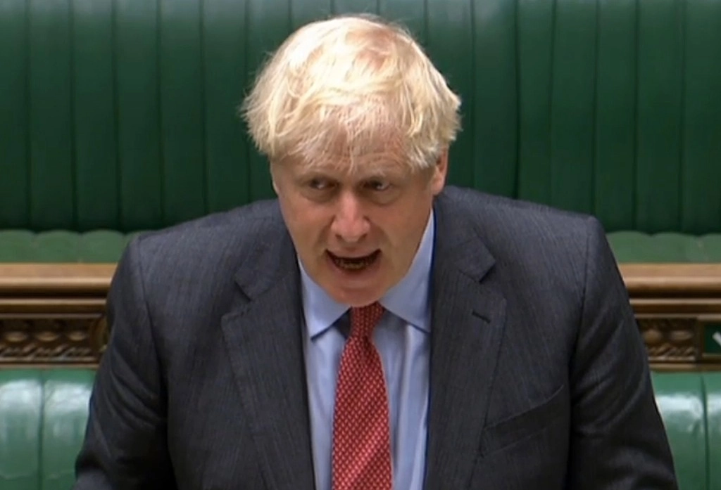 El primer ministro británico, Boris Johnson, anunciará nuevas restricciones ante la amenaza de una segunda ola de coronavirus. Foto Afp