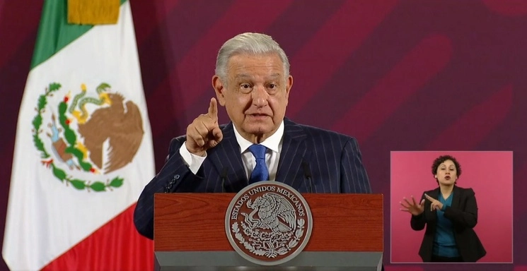 El presidente Andrés Manuel López Obrador en una de las conferencias en Palacio Nacional. Foto La Jornada