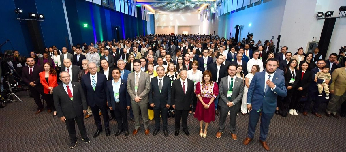 Se inauguró el XIV Seminario de Ingeniería Vial, organizado por la Asociación Mexicana de Ingeniería de Vías Terrestres (AMIVTAC). Foto 