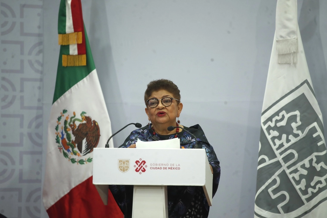 La vocera de la Zona Centro de la Conferencia Nacional de Procuración de Justicia, Ernestina Godoy, titular de la FGJ capitalina, anunció que sus pares trabajarán para establecer “un enlace con la empresa Google México para exponerle el daño económico y sicológico que generan”. Foto Cristina Rodríguez