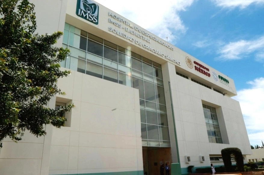 Exterior del Hospital General IMSS - Bienestar de Soledad de Graciano Sánchez, San Luis Potosí. Foto Cuartoscuro / Archivo
