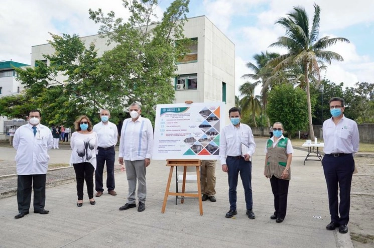 Zoé Robledo supervisa arranque de obras para Módulo Hospitalario Temporal en Villahermosa. Foto IMSS