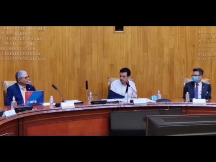 La adhesión del IMSS al Fondo Estratégico de la OPS "da una alternativa y seguridad para que los derechohabientes cuenten con sus medicamentos de manera oportuna y a mejor precio", dijo Zoe Robledo. Imagen tomada del Twitter @Tu_IMSS