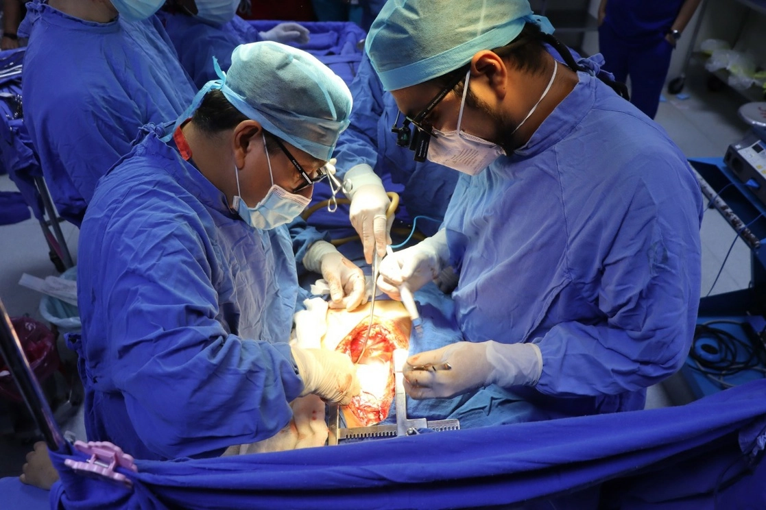 El corazón se trasplantó en la UMAE Hospital de Cardiología de CMN Siglo XXI, a un hombre con insuficiencia cardiaca; las córneas serán trasplantadas en el Hospital de Especialidades, mientras que la piel y tejido músculo esquelético fueron enviados para ser procesados al Instituto Nacional de Rehabilitación y al Banco de Tejido del Estado de México, respectivamente. Foto cortesía IMSS