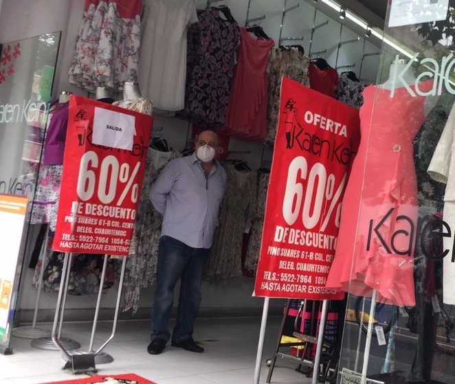 Comerciantes reabren sus negocios tras el confinamiento ocasionado por el Covid-19. Foto Guillermo Sologuren / Archivo