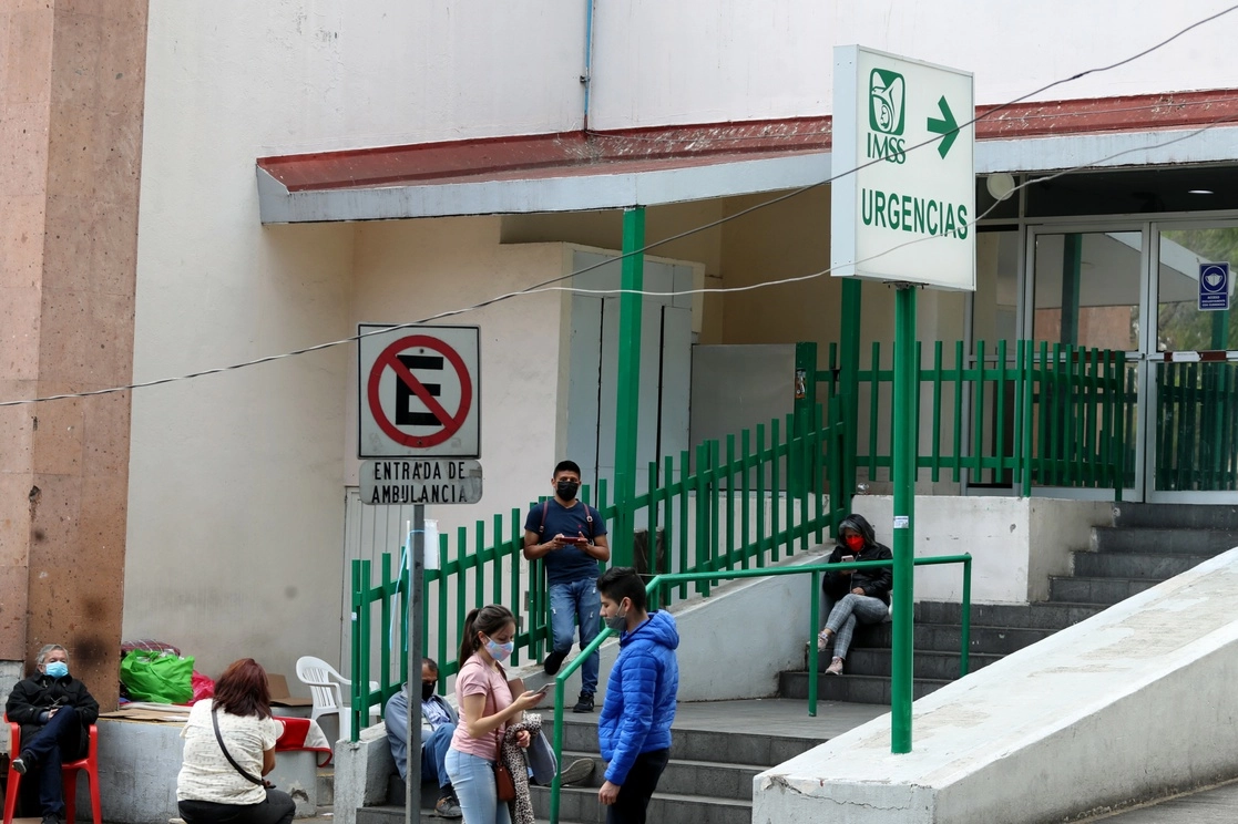 Área de Urgencias del Hospital General de Zona 1 A del IMSS, ubicado en la alcaldía Benito Juárez, en la CDMX. Foto Roberto García Ortiz / Archivo