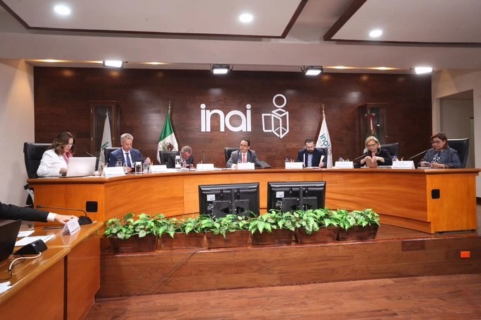 Sesión del Inai en imagen de archivo. Foto @INAImexico