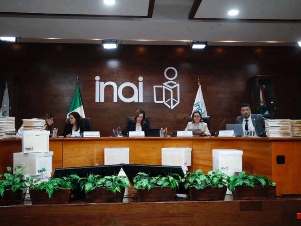 El dictamen aprobado en la Cámara de Diputados propone diversas reformas constitucionales que extinguen al INAI. Foto Cristina Rodríguez / Archivo