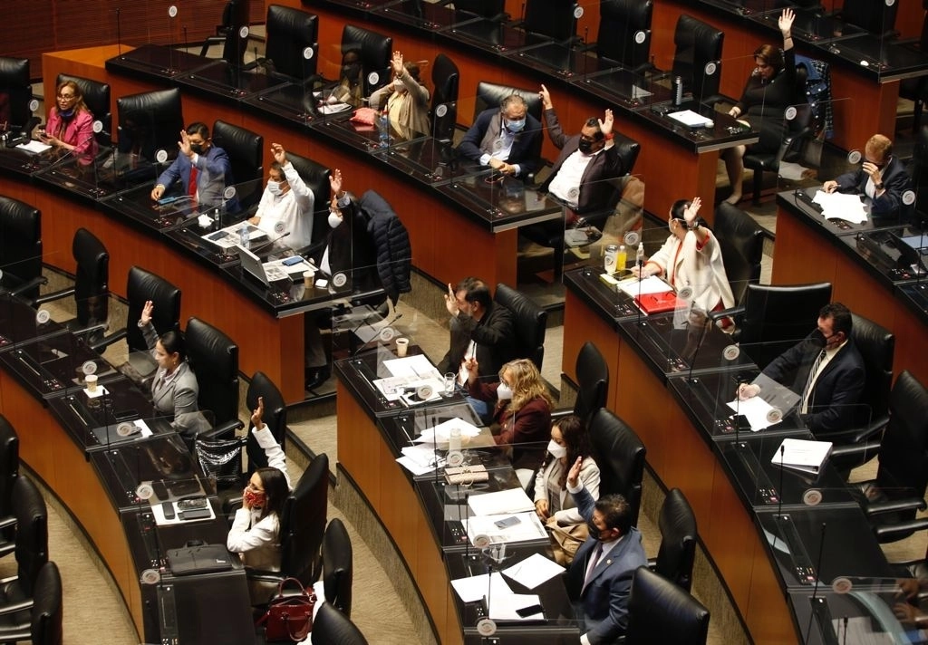 Durante una sesión de la Comisión Permanente. Foto Guillermo Sologuren / archivo 