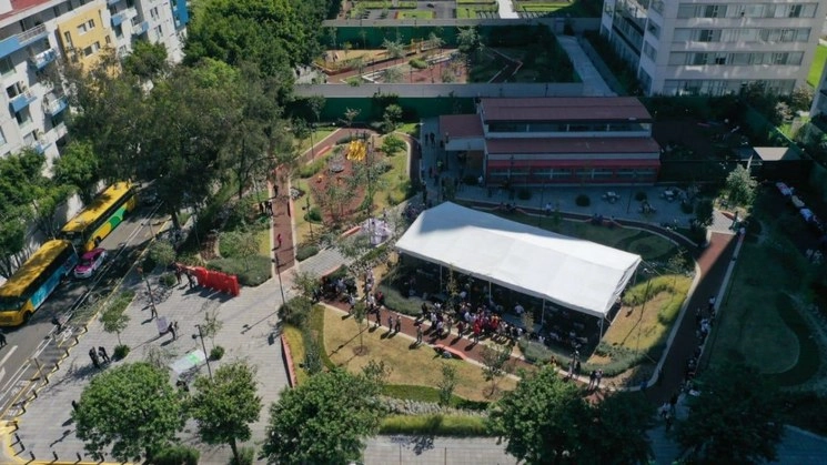 El parque cuenta con una casa de cultural, un centro comunitario del programas Puntos de Innovación, entre otras atracciones. Foto Twitter   @Claudiashein
