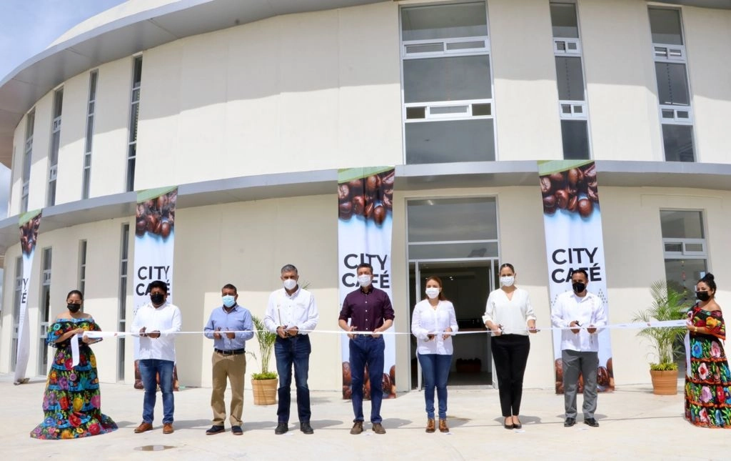 Inauguración del Centro Estatal de Innovación y Transparencia de Tecnología para el Desarrollo de la Caficultura Chiapaneca City Café. Foto La Jornada