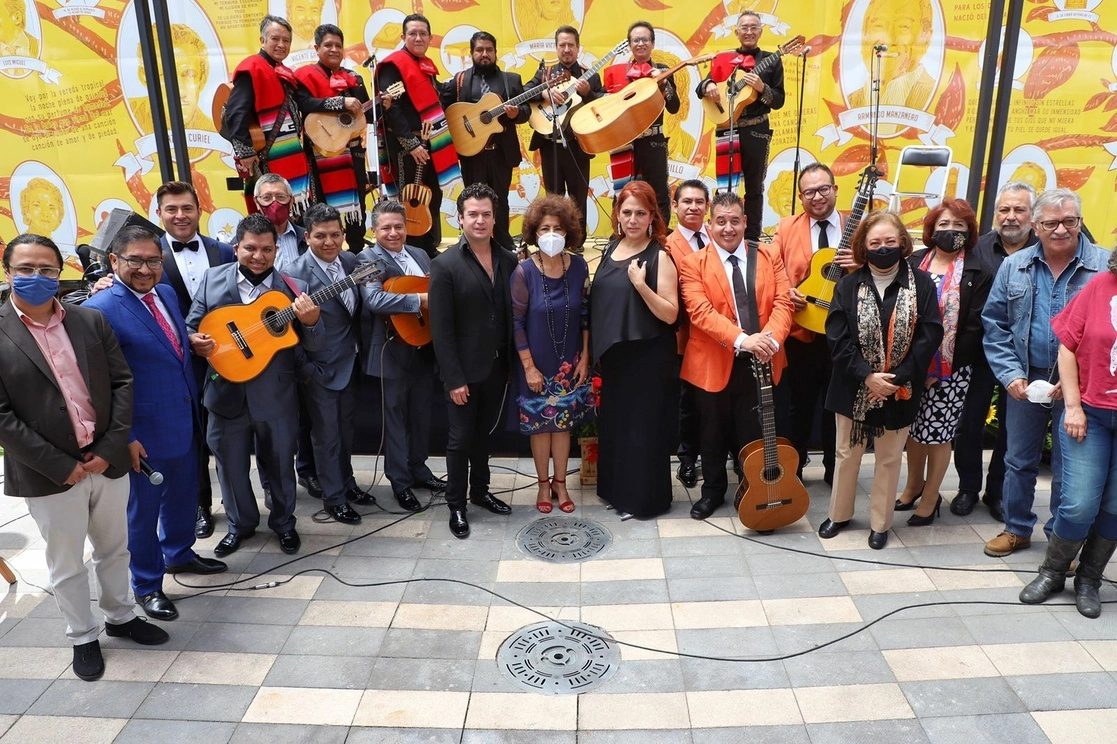 La Alcaldía de Tlalpan invirtió poco más de 15 millones de pesos en la recién inaugurada Plaza del Bolero Armando Manzanero. Foto cortesía alcaldía Tlalpan