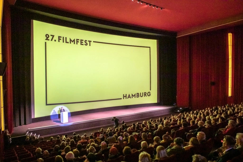 Festival Internacional de Cine de Hamburgo tiene una edición más compacta este año, sólo habrá una entrega de premios y varias cintas tendrán funciones por ‘streaming’. Foto tomada de www.filmfesthamburg.de