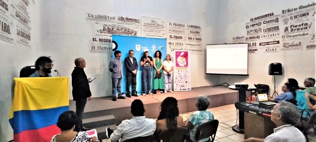 Aspecto de la inauguración del segundo festival de cine Colombia Migrante, en el Museo del Periodismo y las Artes Gráficas, en el centro de Guadalajara. Foto Juan Carlos G. Partida