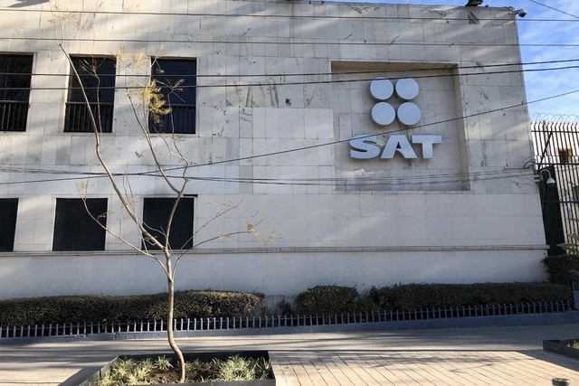 En imagen de febrero pasado, la sede del Servicio de Administración Tributaria en la Ciudad de México. Foto Luis Castillo