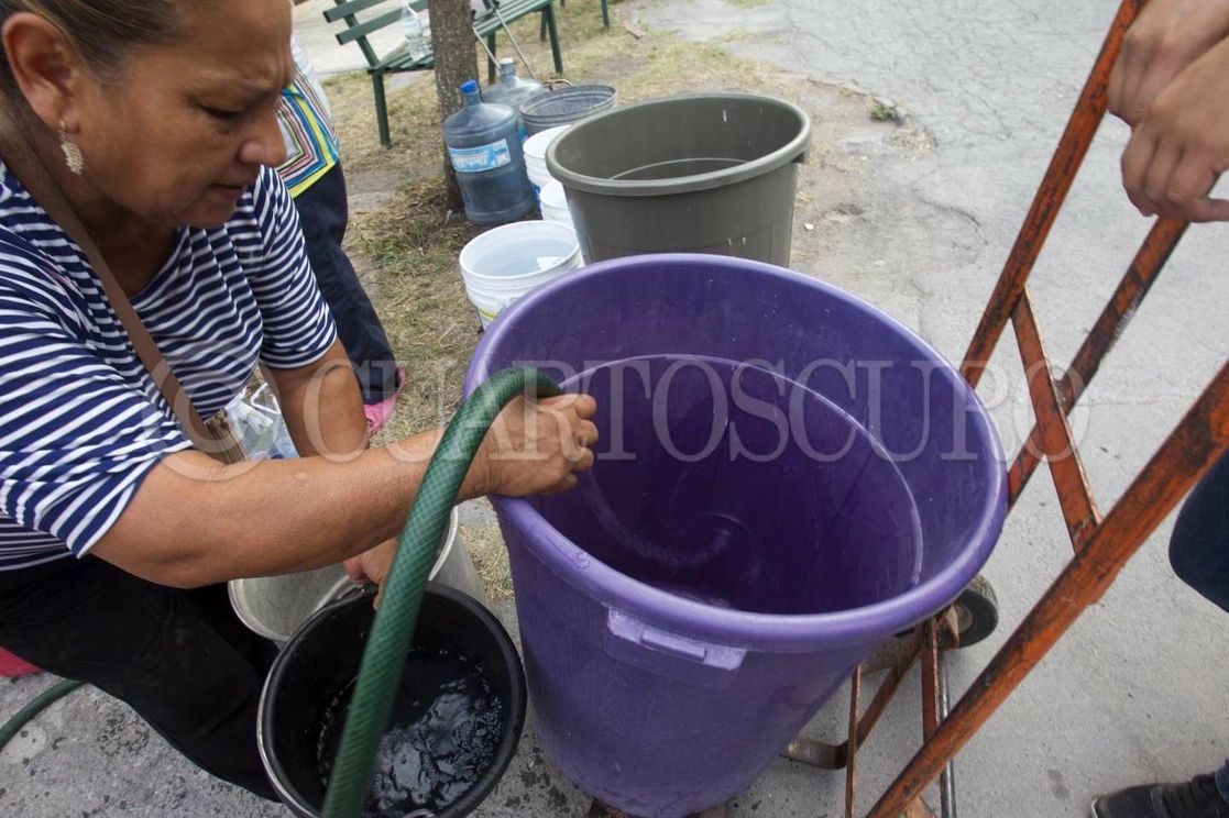 El gobernador Samuel García informó que se elevó en 14 mil litros por segundo el abaso de agua en la Zona Metropolitana de Monterrey. Foto Cuartoscuro / Archivo