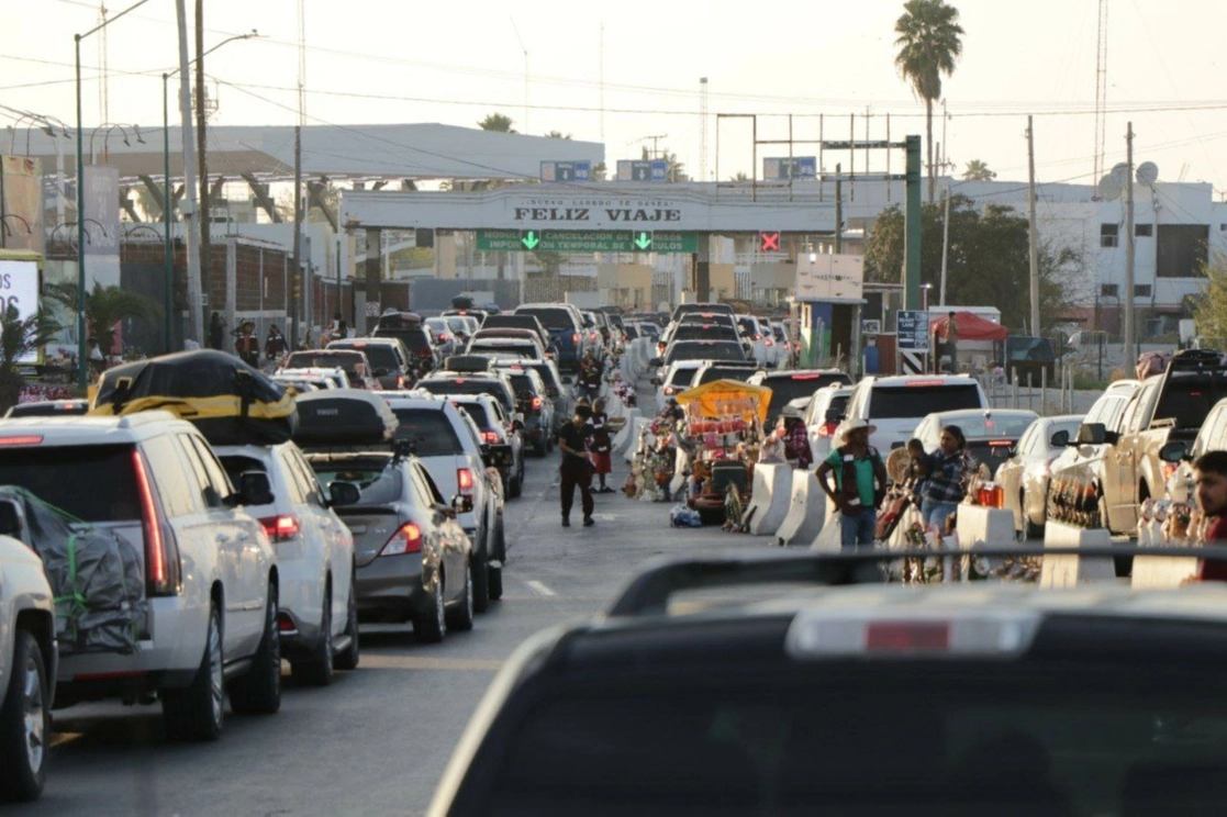Nuevo Laredo supera atenciones a connacionales en el 2022. Foto Carlos Figueroa