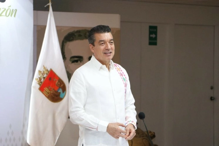 El gobernador chiapaneco, Rutilio Escandón, reconoció a los servidores de la nación por su labor en la entrega de apoyos federales en el estado. Foto Twitter @RutilioEscandon