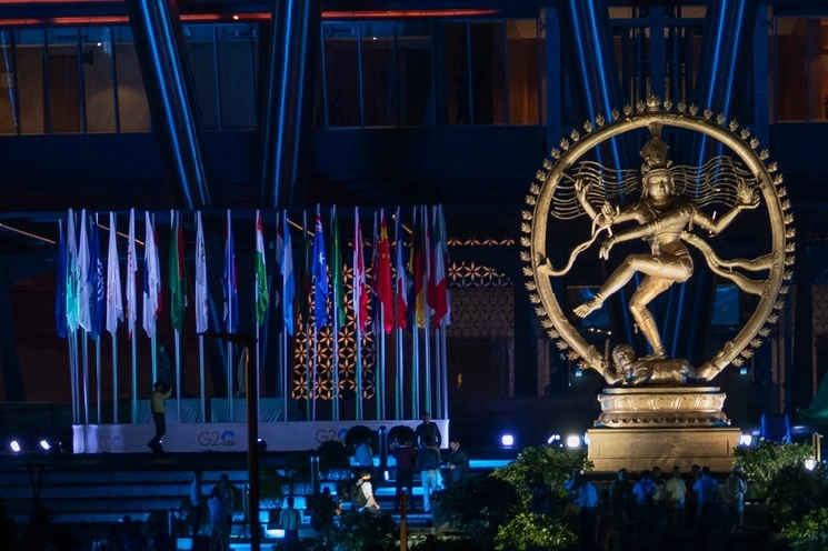 Entrada principal del edificio donde se llevará a cabo la cumbre del G20 en Nueva Delhi. Foto Ap