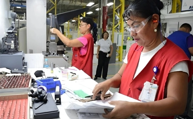 El Inegi presentó este lunes el indicador mensual oportuno de la actividad manufacturera, como un cálculo anticipado del indicador mensual de la actividad industrial del sector manufacturero.Foto Cristina Gómez Lima / Archivo