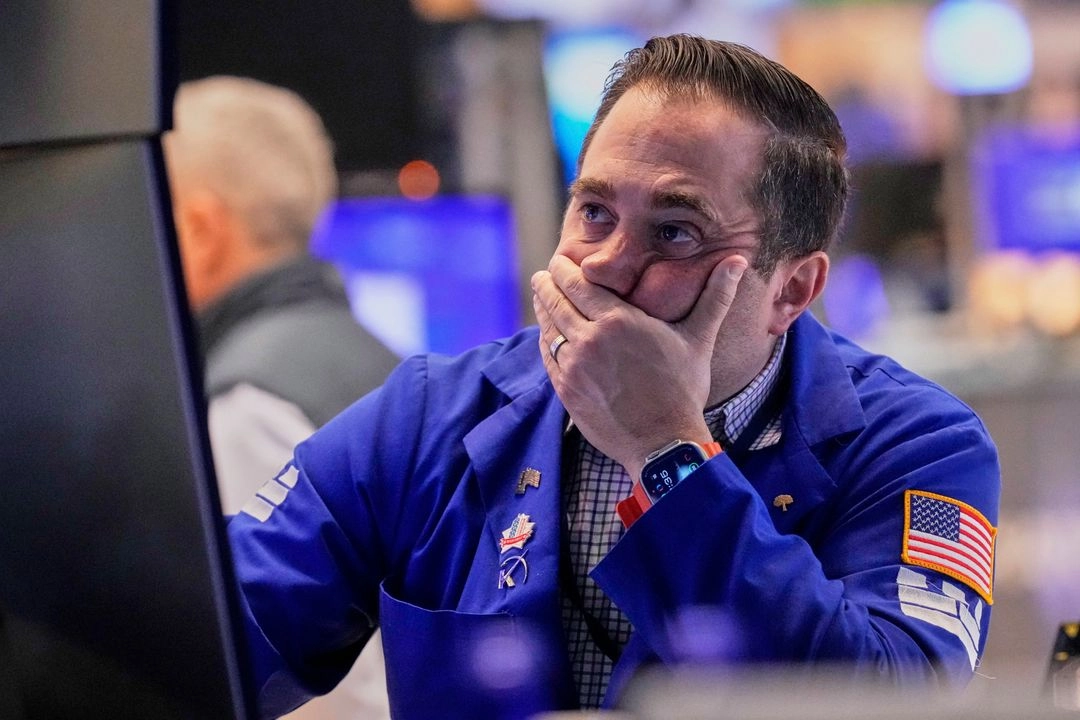Operador en la bolsa de Nueva York durante la jornada del 16 de abril de 2025. Foto
