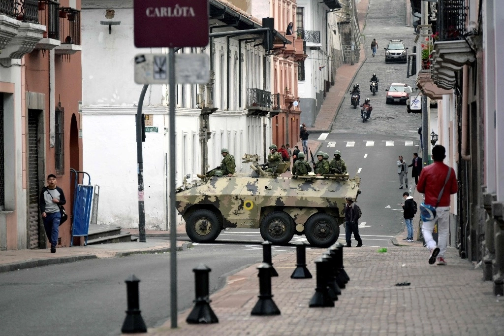Patrullaje militar en calles de Guayaquil. Foto Afp