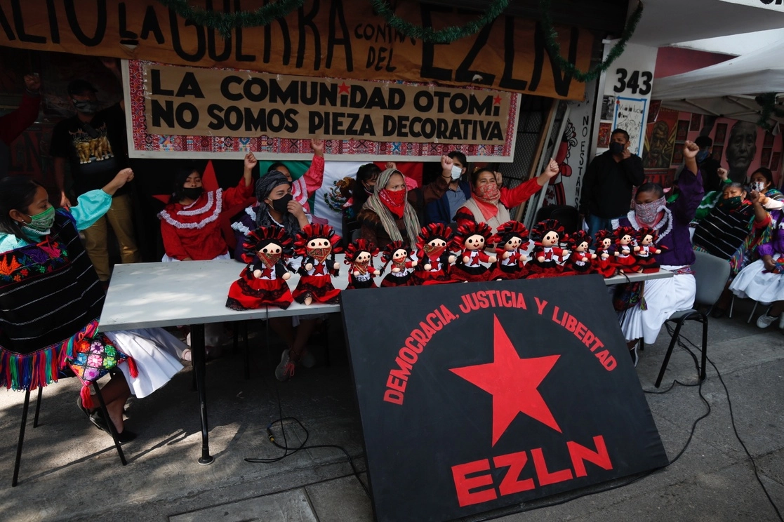 La comunidad indígena otomí, a dos meses de la toma del Instituto Nacional de Pueblos Indígenas, en diciembre pasado. Foto Cristina Rodríguez