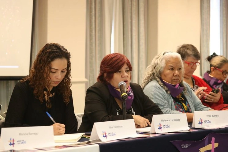 Integrantes del Observatorio Ciudadano Nacional del Feminicidio durante conferencia de prensa. Foto Yazmín Ortega Cortés



