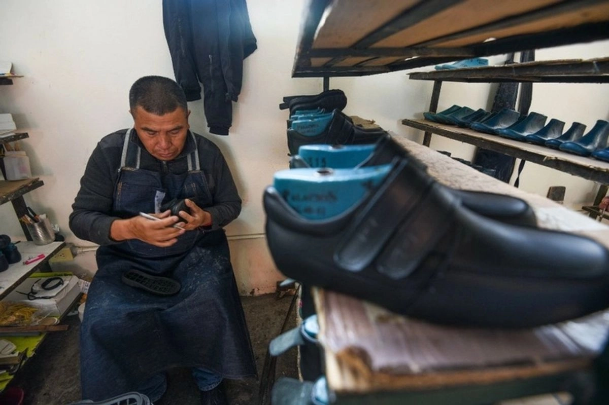 La Canaical y CICEG reconocieron el trabajo de la Secretaría de Economía, la ANAM y la UIF, así como el respaldo de la Concamin y las cámaras del Vestido y Textil, por trabajar de manera coordinada “para cerrar las puertas a prácticas ilegales que tanto daño han hecho al sector”. Foto 