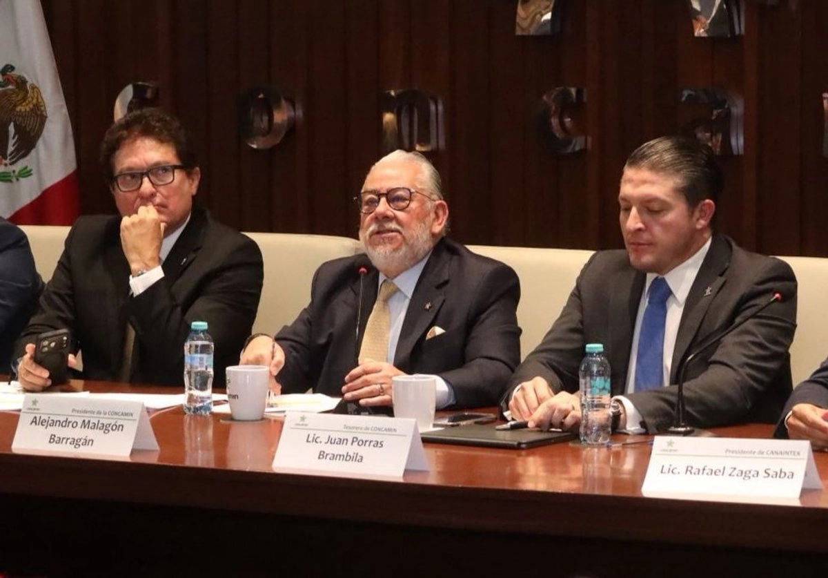 La Concamin señaló que desde el inicio de la discusión legislativa, colaboró con autoridades y legisladores para señalar las preocupaciones, las cuales “fueron recogidas y valoradas, lo que se traduce en decisiones que salvaguardan la producción nacional ante prácticas nocivas de comercio internacional”. Foto  