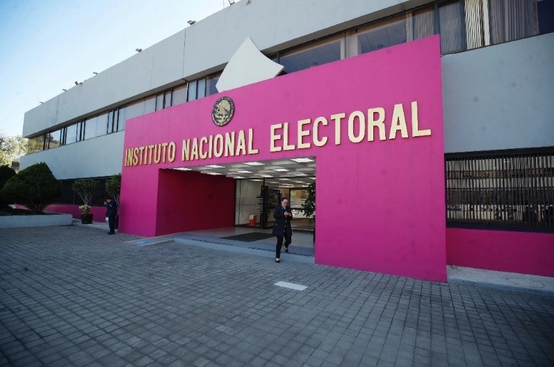 INE: 99.8 million, with the right to exercise their vote