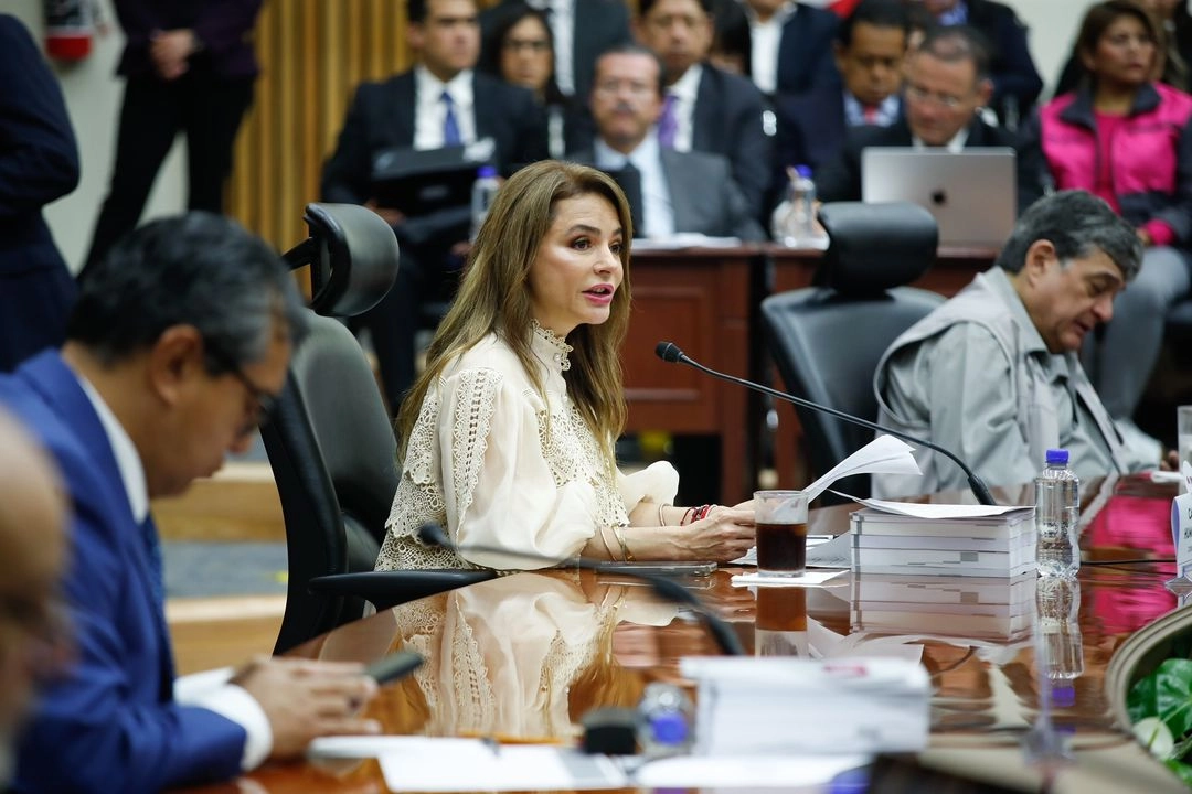 Carla Humphrey, presidenta de la comisión de Fiscalización del INE presentó el informe de fiscalización de partidos. Foto 