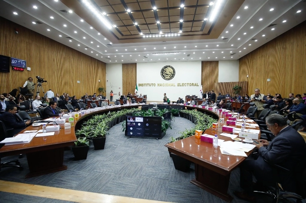 Sesión extraordinaria del consejo general del INE, el 5 de septiembre de 2024. Foto Cristina Rodríguez
