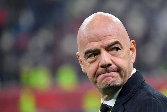 Gianni Infantino "presenta ligeros síntomas" y permanecerá en autoaislamiento "durante al menos diez días", informó la FIFA. Foto Afp / Archivo