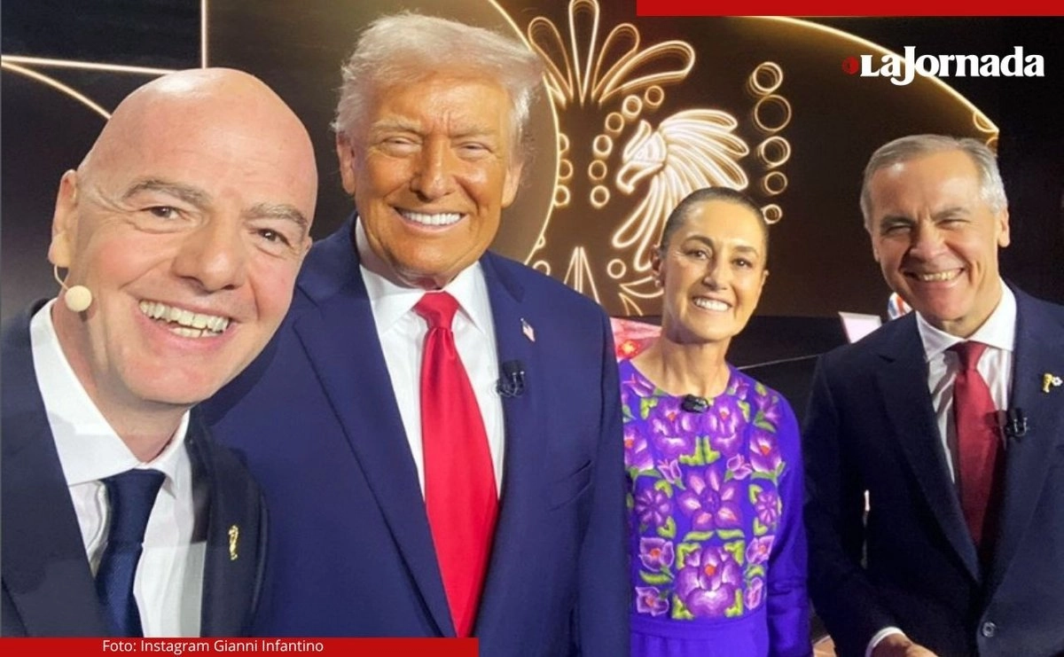 El presidente de la FIFA, Gianni Infantino, junto a Claudia Sheinbaum, presidenta de México; Donald Trump, presidente de EU y Mark Carney, primer ministro canadiense. Foto 