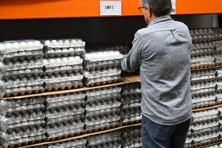 La inflación volvió a subir en Estados Unidos en julio, por primera vez en más de un año, impulsada por los precios de la vivienda, pero se mantuvo estable a lo largo de un mes, según el índice de precios publicado por el Departamento del Trabajo. Foto Afp / Archivo