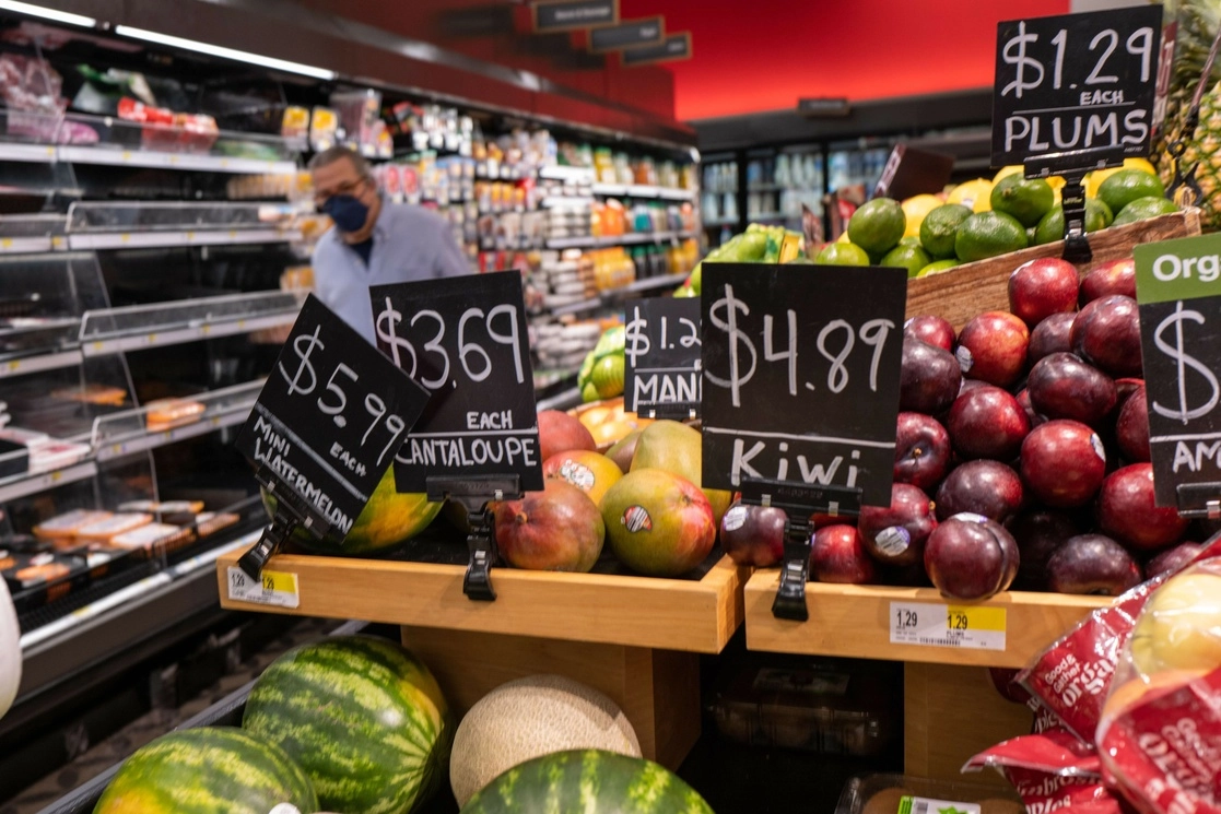 Tienda de comestibles en Nueva York. La inflación subió a su nivel más alto en cuatro décadas. Foto Getty Images
