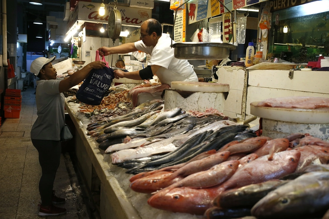 En el mercado de San Juan, en la Ciudad de México. Foto José Antonio López / Archivo