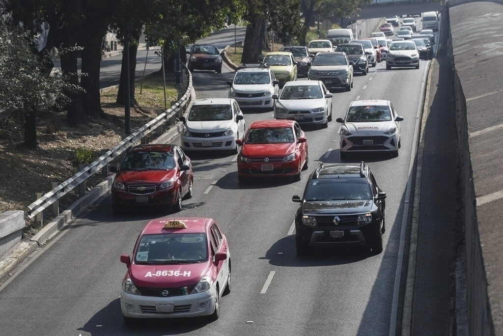 Aseguradoras de automóviles afirman que han resentido la inflación en costos de piezas y gastos médicos. Foto Víctor Camacho / Archivo