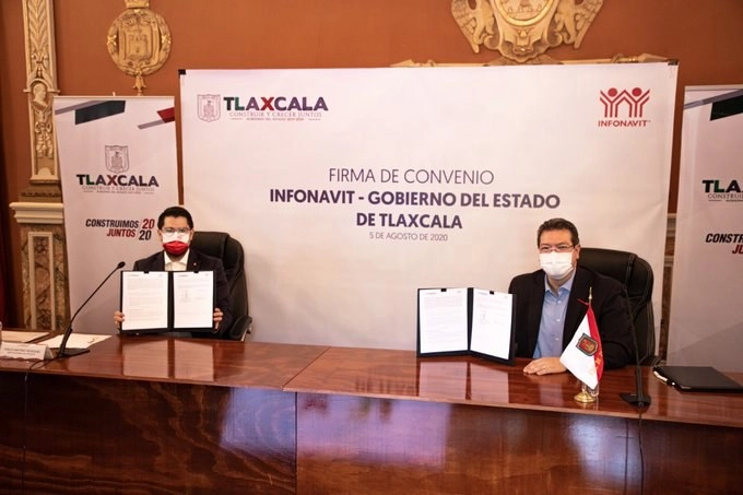 Con el convenio de colaboración se busca además la simplificación de procesos para el desarrollo de vivienda social. Foto Cortesía Infonavit