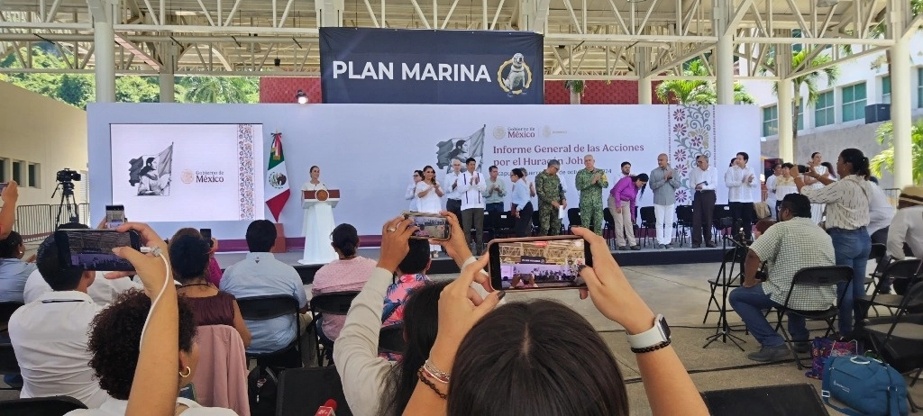 Laura Velázquez, coordinadora nacional de protección civil, especificó que ¿'John' ocasionó un acumulado de lluvias de mil 15.2 milímetros en Guerrero, cuando la precipitación media anual es de mil 200 milímetros, lo que representa que en cuatro días llovió el 84.5 por ciento de lo que llueve en promedio en un año. Foto Héctor Briseño 