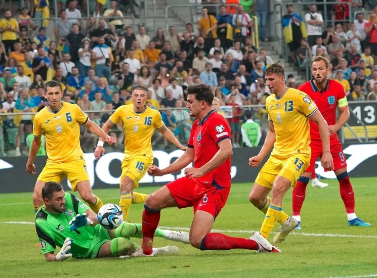 Inglaterra y Ucrania empataron 1 -1 en duelo del grupo C rumbo a la Euro 2024. Foto Afp