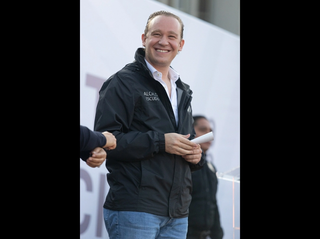 El alcalde de Benito Juárez, Santiago Taboada, durante el anuncio de la puesta en marcha del operativo ‘Tus Vacaciones 2022’ en las nueve demarcaciones gobernadas por la oposición. Foto Pablo Ramos




