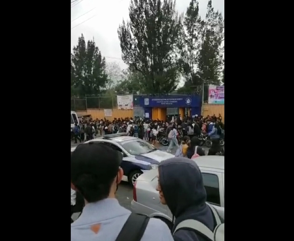 Inició un paro de 72 horas en el CCH Naucalpan de la UNAM. Foto ‘La Jornada’