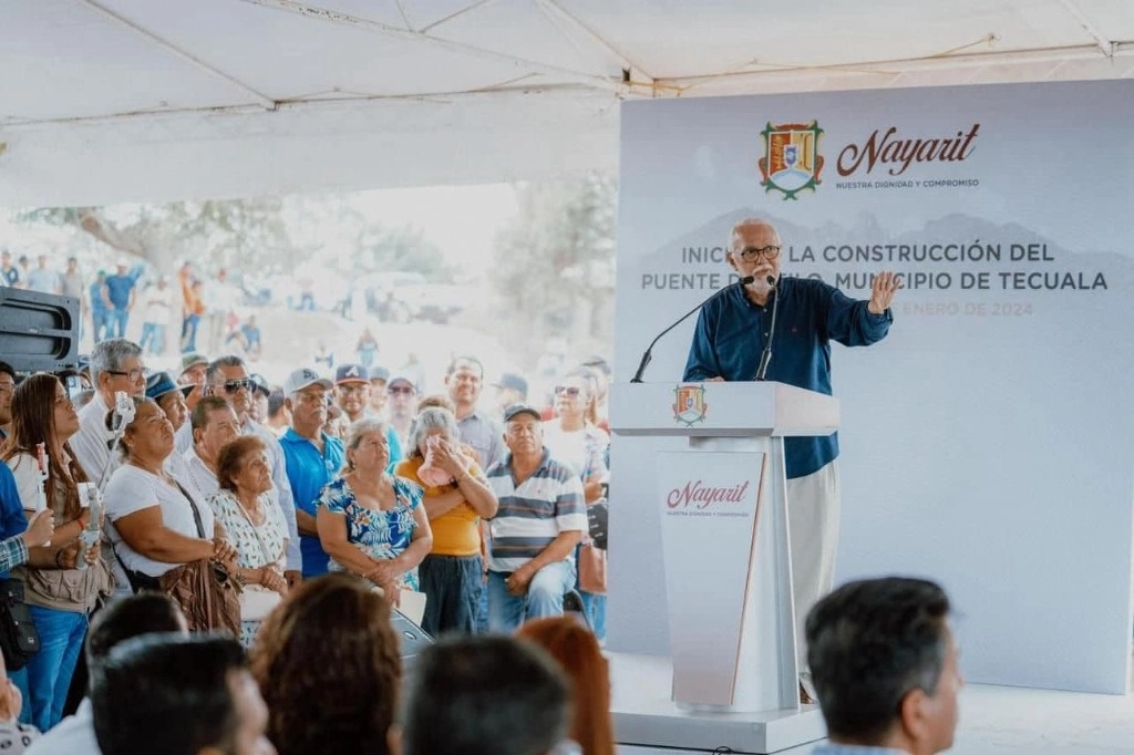 El gobernador de Nayarit, Miguel Ángel Navarro, durante el inicio de la construcción del puente El Filo, el 1 de febrero de 2024. Foto 'La Jornada'