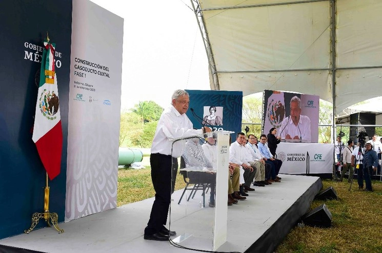 El presidente Andrés Manuel López Obrador presidió la Construcción del Gasoducto Cuxtal Fase 1, en Reforma, Chiapas. Foto Presidencia