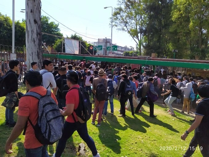 El paro iniciado muy temprano el día de hoy lunes, concluirá a las 22 horas de mañana martes 18. Foto Twitter @Ferocious3D