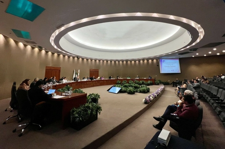 El Instituto Electoral del Estado de México inició hoy la sesión permanente para realizar el cómputo oficial de los votos de los comicios por la gubernatura mexiquense, celebrados el pasado domingo. Foto tomada de Twitter @IEEM_MX